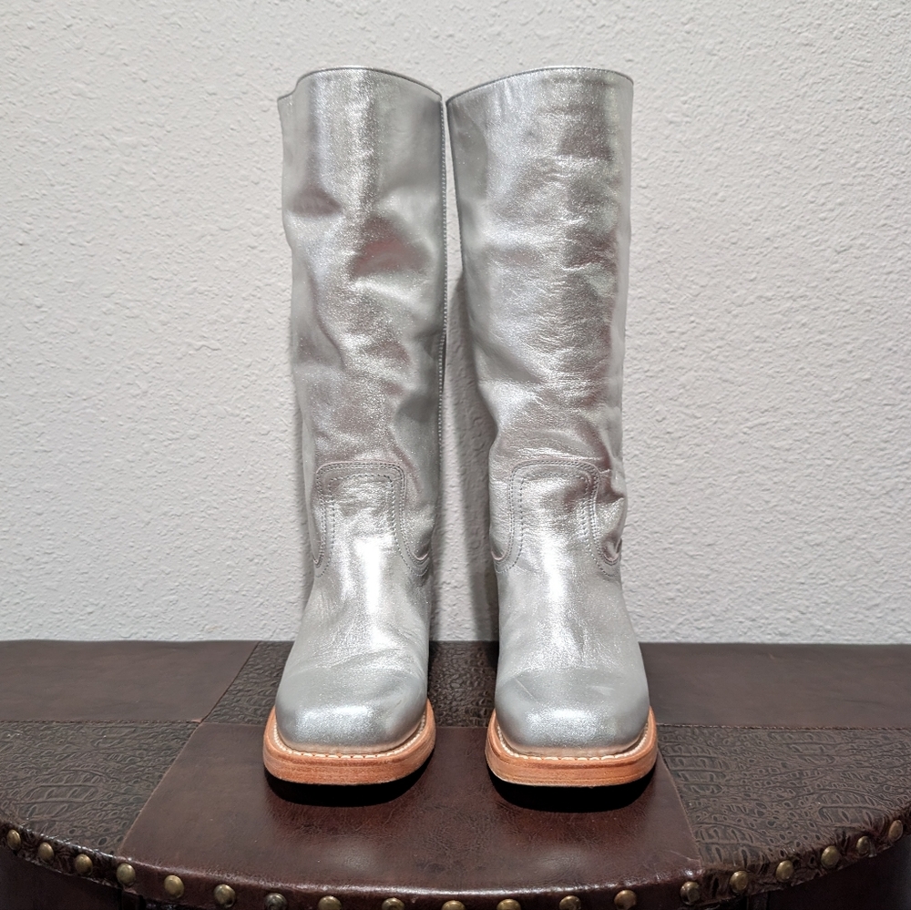 Frye Campus Silver Leather Boots Size 8.5 - Picture 2 of 16